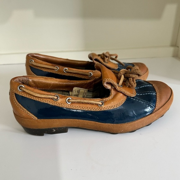 Womens Navy UGG Australia Ashdale Leather Slip On Duck Shoes - Picture 3 of 6